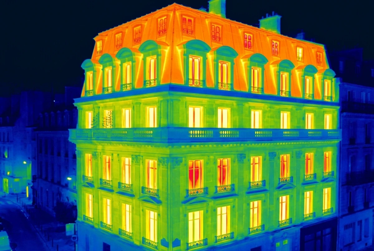 Thermographie infrarouge, déperditions thermiques d'une passoire énergétique